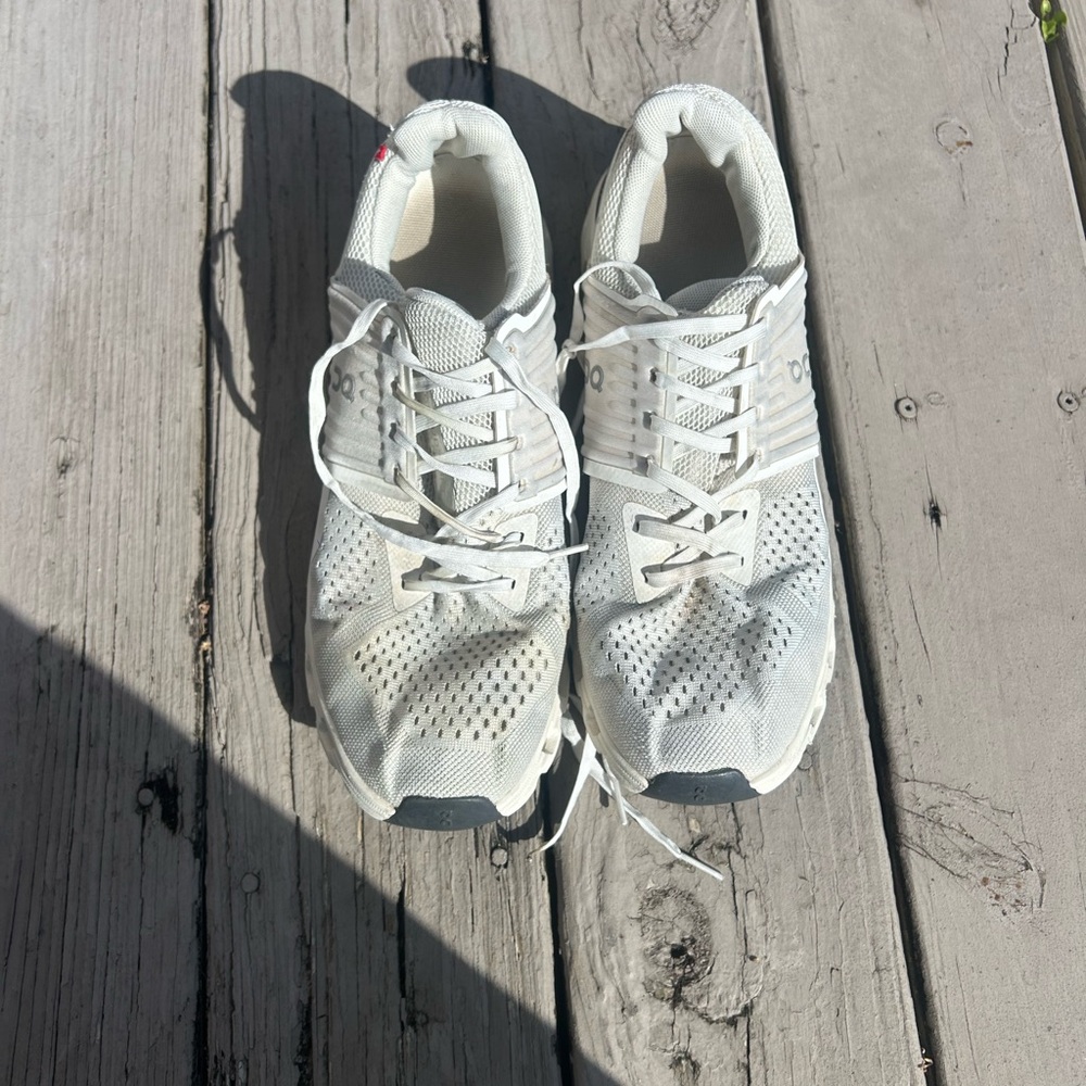 On Cloud Cloudswift Men’s white sneaker